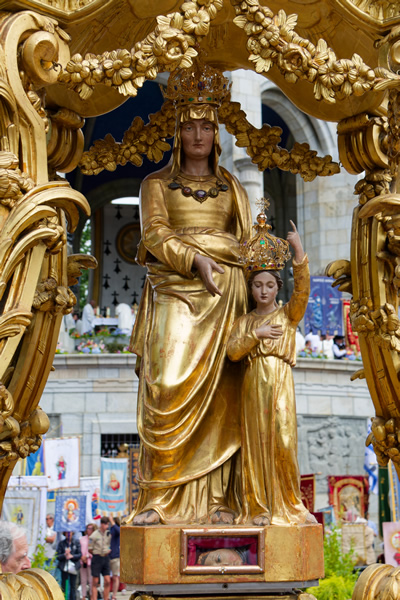 Statue Sainte Anne d'Auray  (Photo YLF)